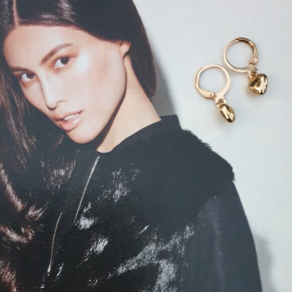 Heart Gold Dangle Earrings Charm Women Fashion Casual Formal Jewelry Gift - Picture 2 of 3